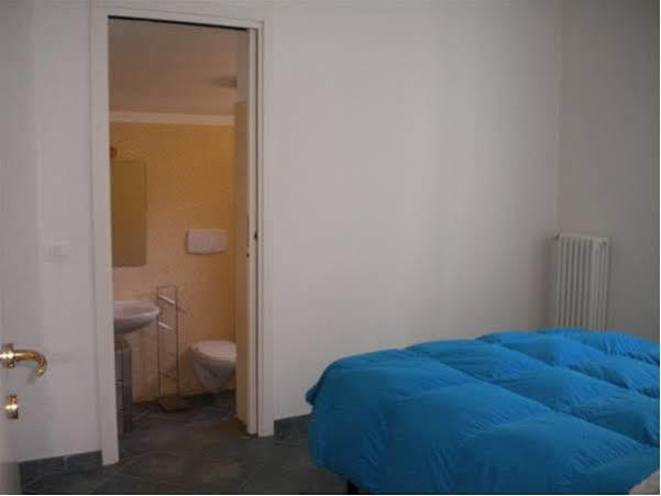Residence Desiree Rimini Bagian luar foto